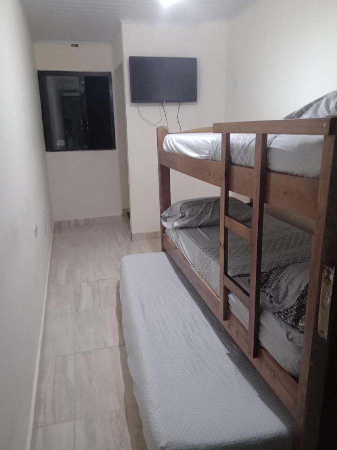 Recanto Bellamar Pousada E Hostel Гуаружа Номер фото